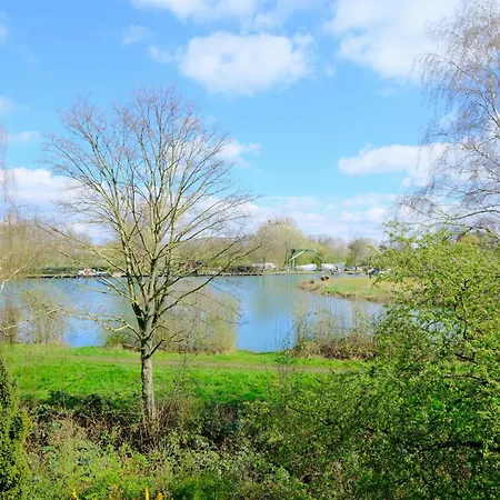 Happybnb - Stilvolles, Naturgelegenes Mit Blick Auf Den Mittellandkanal Und Die Wasserstadt - Kamin, Parken Und Spielplatz * Hannover