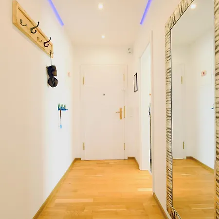 Happybnb - Stilvolles, Naturgelegenes Mit Blick Auf Den Mittellandkanal Und Die Wasserstadt - Kamin, Parken Und Spielplatz *