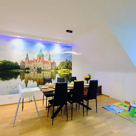 Happybnb - Stilvolles, Naturgelegenes Mit Blick Auf Den Mittellandkanal Und Die Wasserstadt - Kamin, Parken Und Spielplatz * 하노버