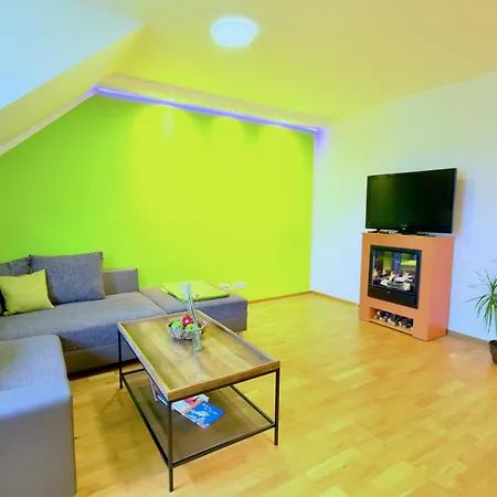 Appartamento Happybnb - Stilvolles, Naturgelegenes Mit Blick Auf Den Mittellandkanal Und Die Wasserstadt - Kamin, Parken Und Spielplatz