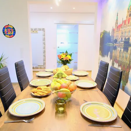 아파트 Happybnb - Stilvolles, Naturgelegenes Mit Blick Auf Den Mittellandkanal Und Die Wasserstadt - Kamin, Parken Und Spielplatz